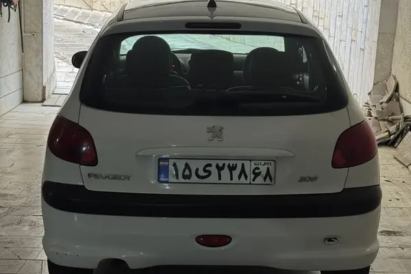 پژو 206