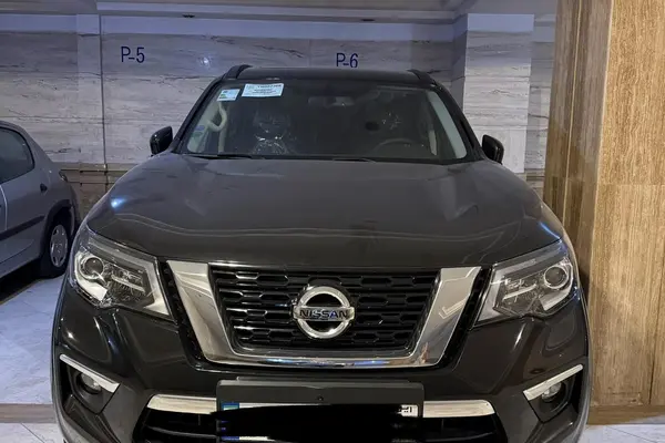 عکس نیسان ترا
