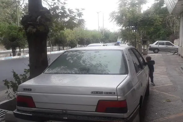 پژو 405