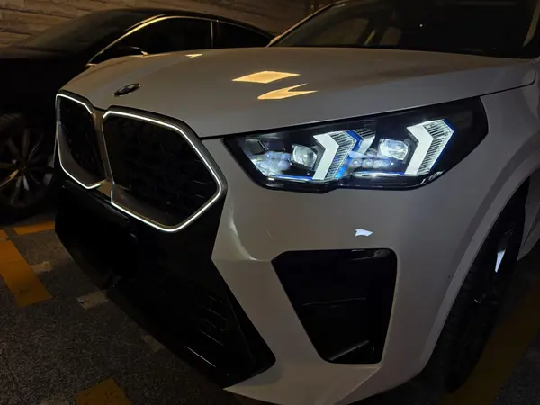 بی ام و X2