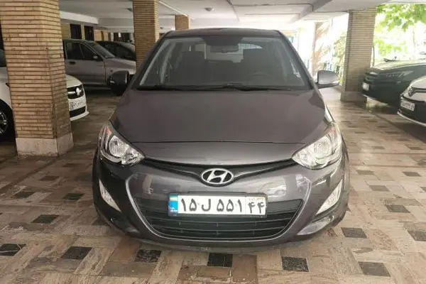 هیوندای i20