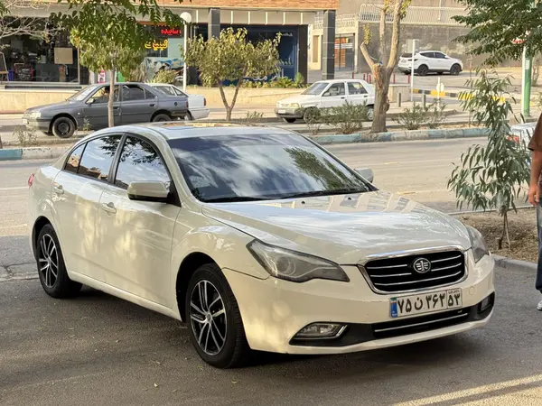 بسترن B50F