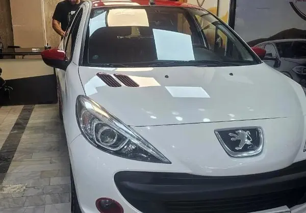 پژو 207