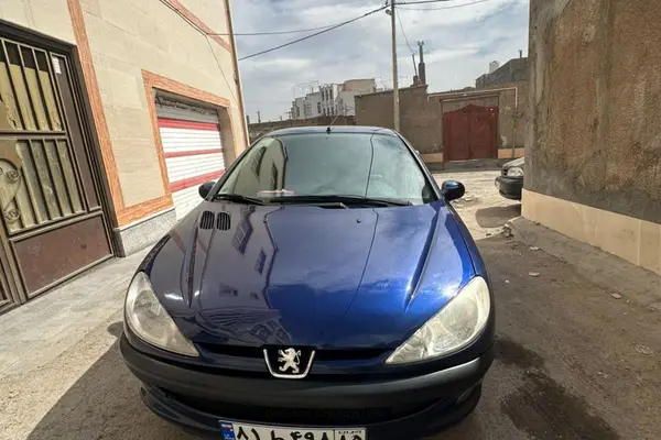 پژو 206