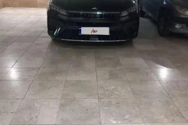 کی ام سی J7