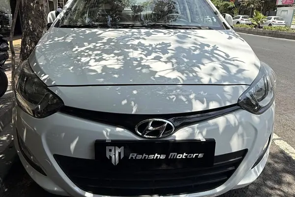 i20