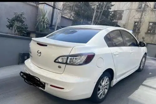 عکس مزدا 3 نیو صندوق دار