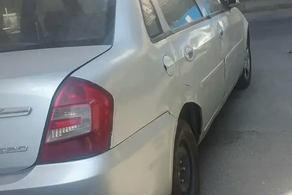 عکس لیفان 520