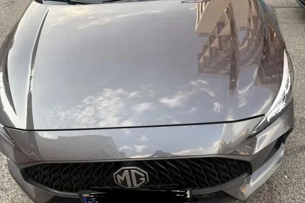 ام جی GT