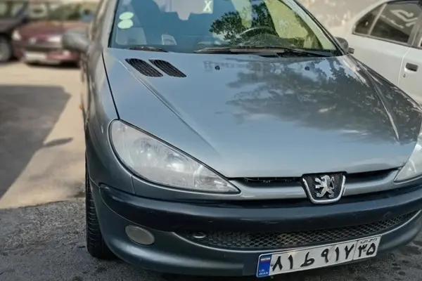 پژو 206