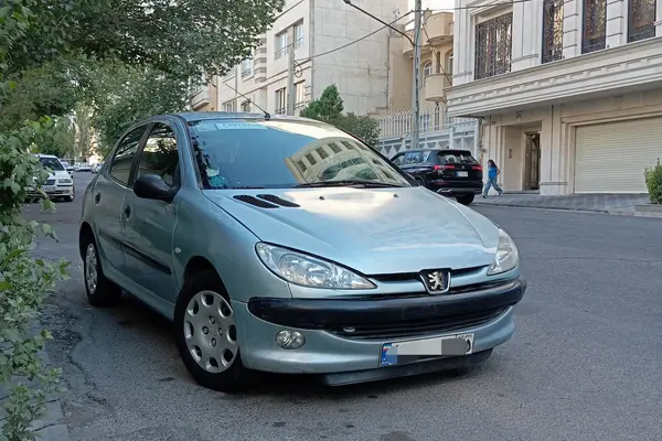 پژو 206