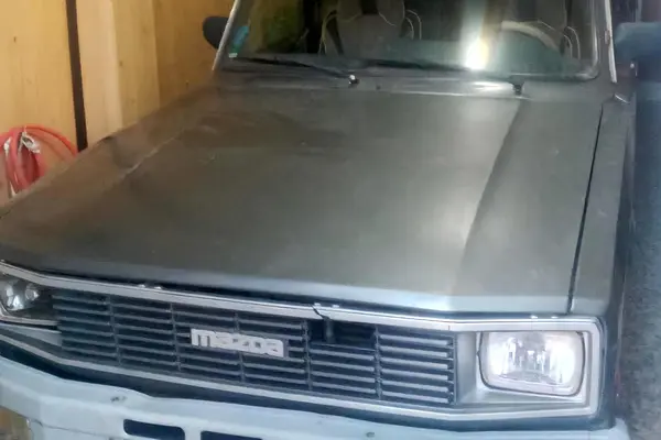 مزدا وانت دوکابين