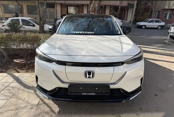 هوندا eNS1