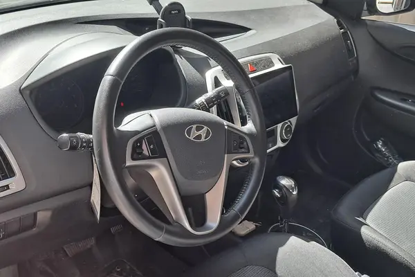 عکس هیوندای i20