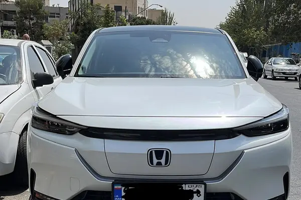 هوندا eNS1