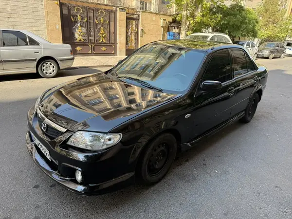عکس مزدا 323