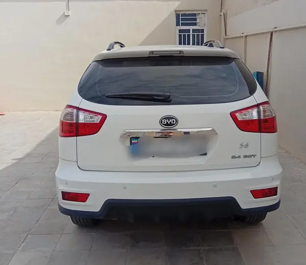 بی وای دی S6