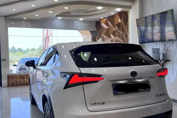 عکس لکسوس NX هیبرید