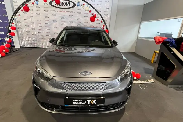 کی ام سی eJ7