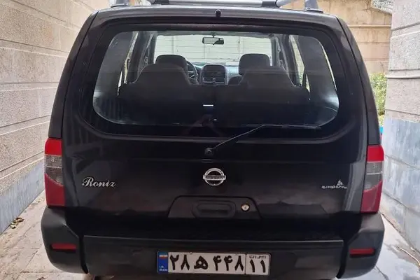 عکس نیسان رونیز