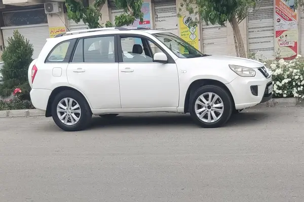 عکس ام وی ام X33