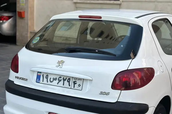 پژو 206