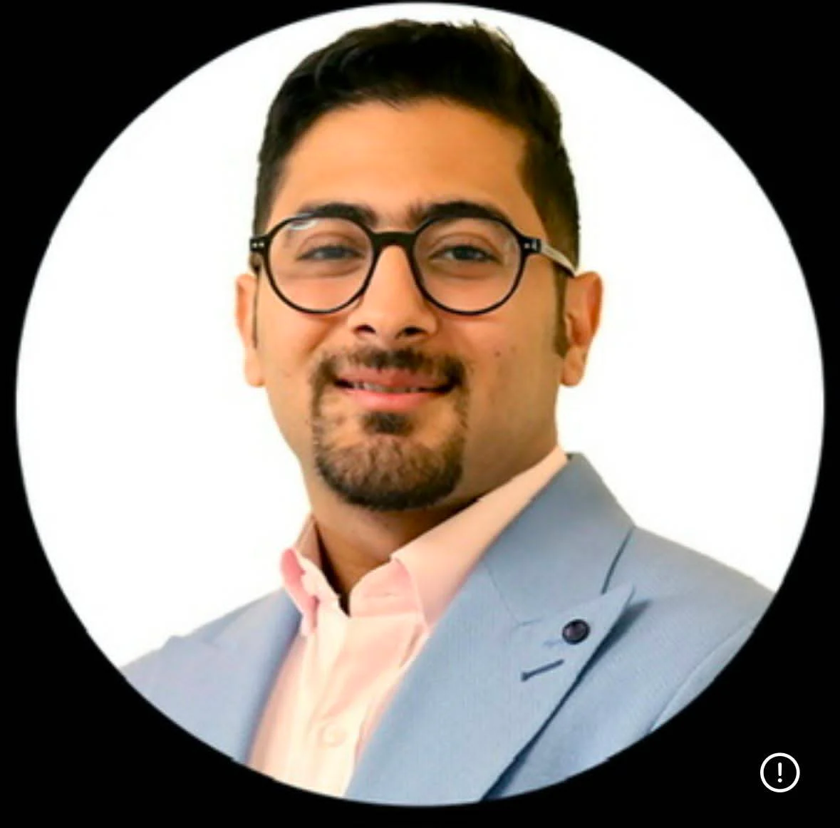 مدیر نمایشگاه اتو جاوید