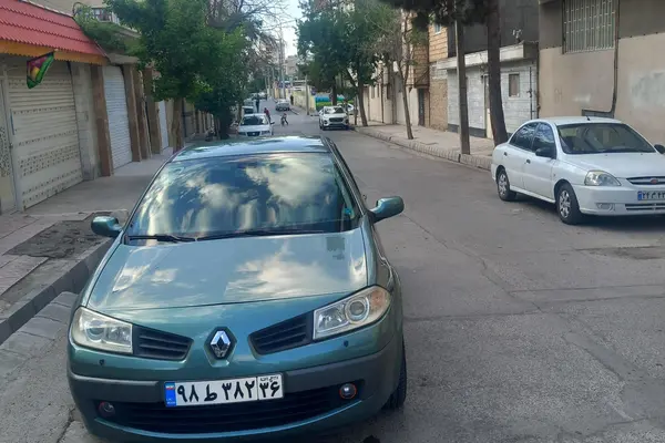 رنو مگان (مونتاژ)