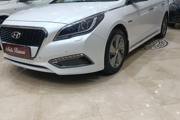 هیوندای سوناتا هیبرید
