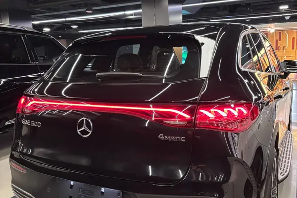 بنز EQE SUV