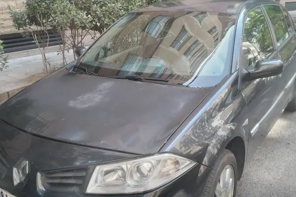 رنو مگان (وارداتی)
