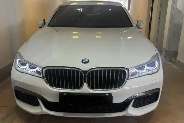عکس بی ام و سری 7
