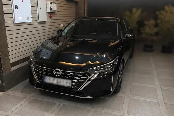 عکس نیسان سیلفی e-POWER