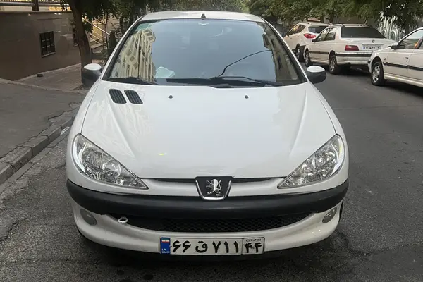 پژو 206