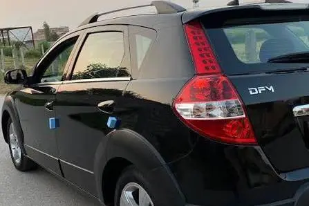 عکس دانگ فنگ H30 کراس