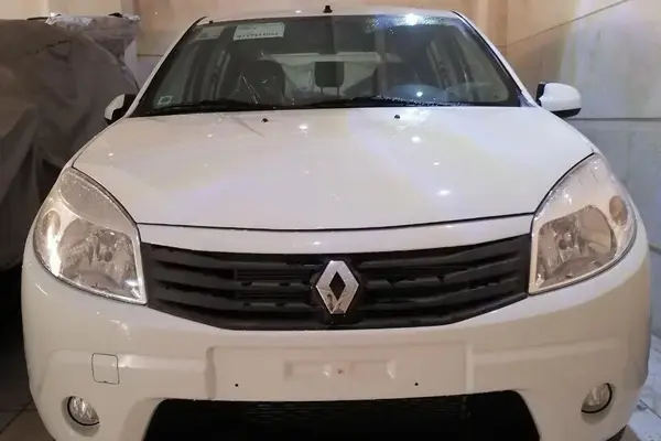 رنو ساندرو