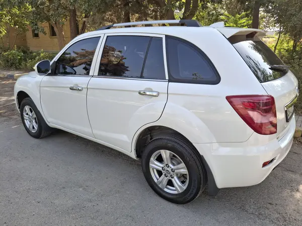 عکس لیفان X60