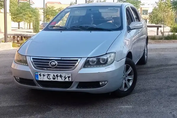 عکس لیفان 620