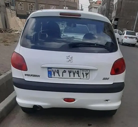 پژو 206
