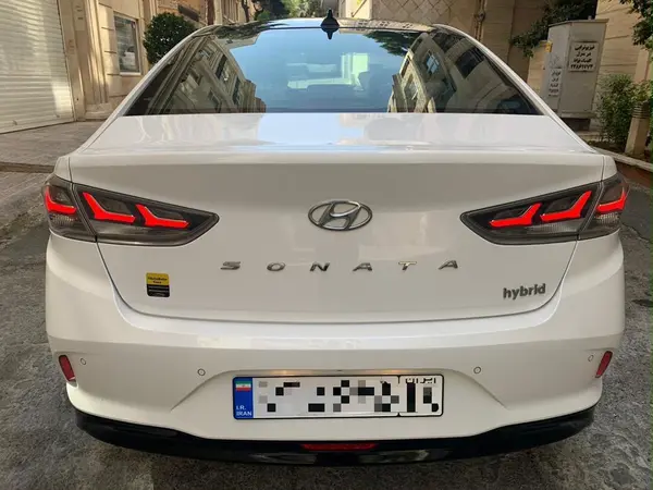 هیوندای سوناتا هیبرید