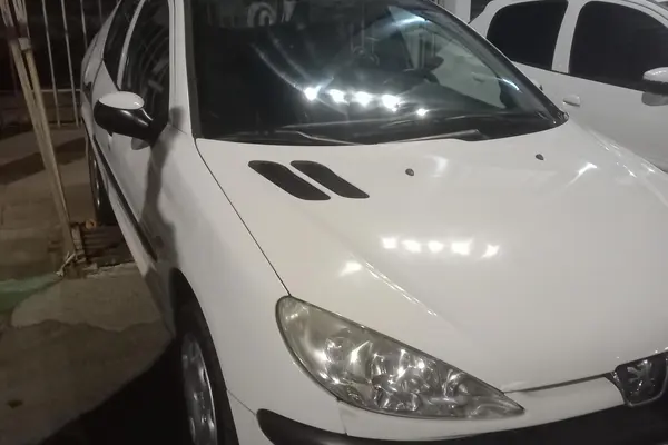 پژو 206 SD