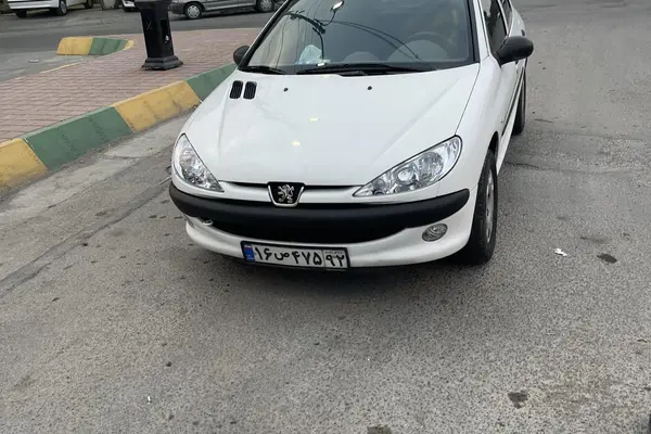 پژو 206
