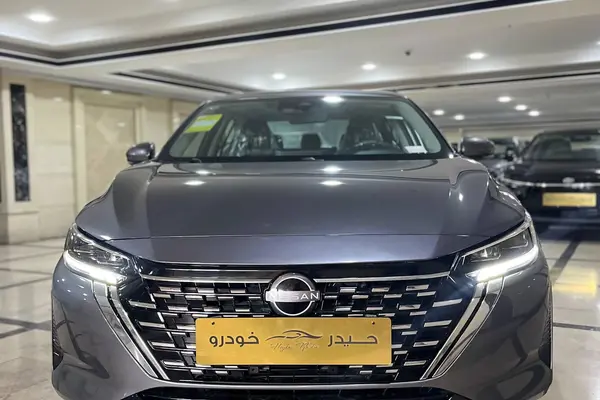 عکس نیسان سیلفی e-POWER