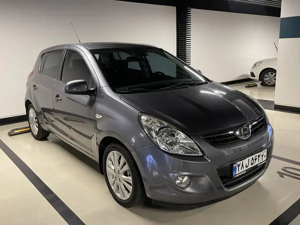 هیوندای i20