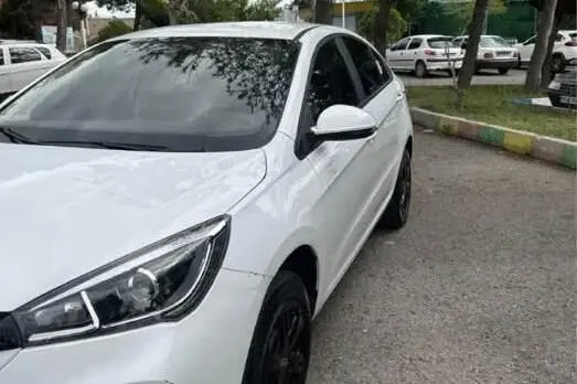 ام وی ام آریزو 5ev