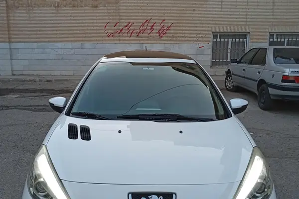 پژو 207