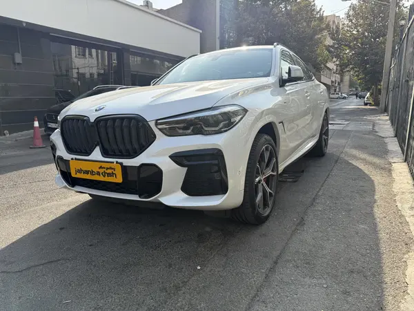 بی ام و X6