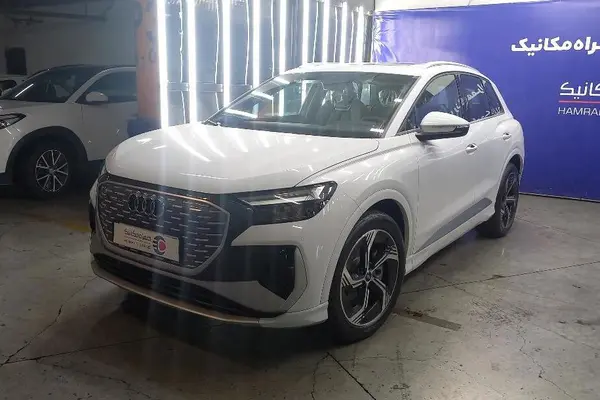 آئودی Q4 e-tron