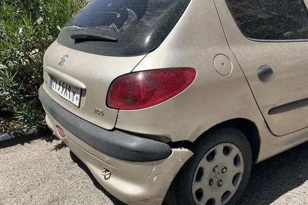 پژو 206