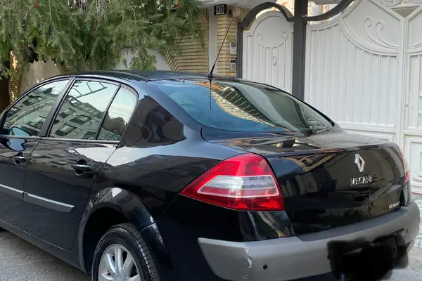 رنو مگان (مونتاژ)